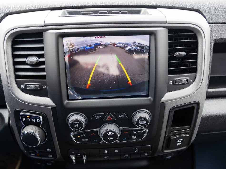 RAM 1500 Classic Night Edition 3C6RR7KT6NG258515 105279