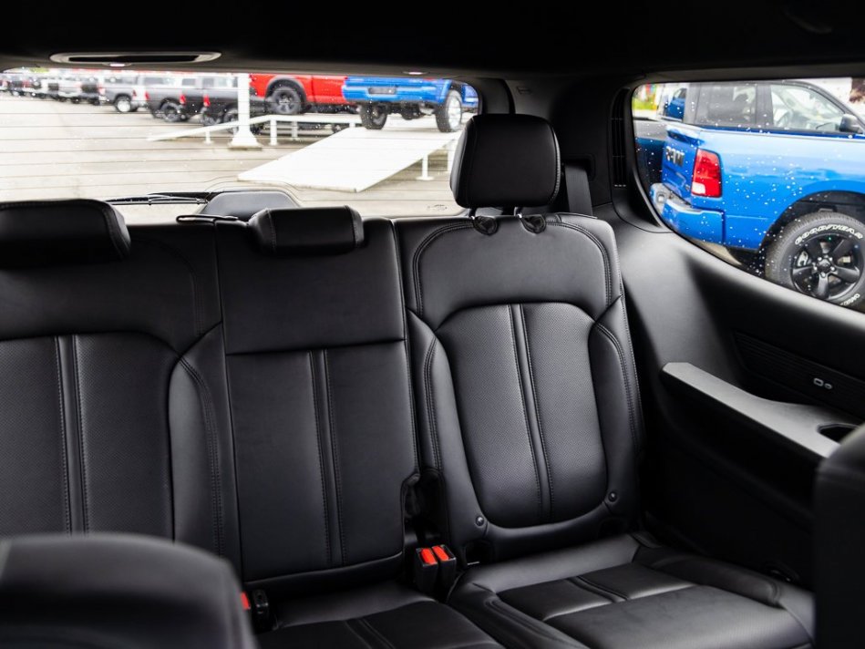 WAGONEER Series III Series III 1C4SJVDT0NS165985 105716