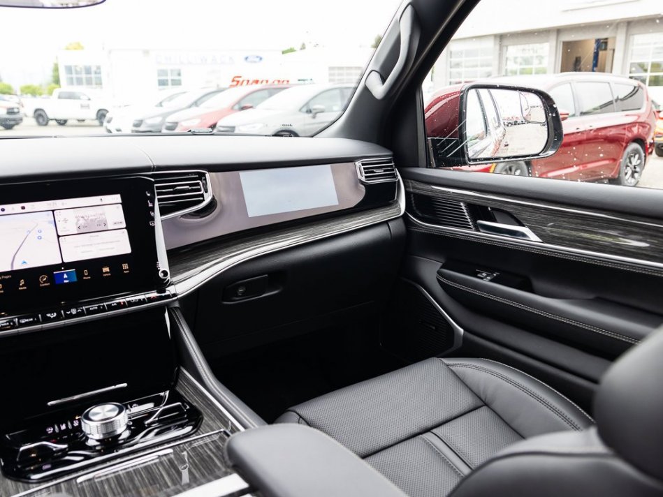 WAGONEER Series III Series III 1C4SJVDT0NS165985 105720