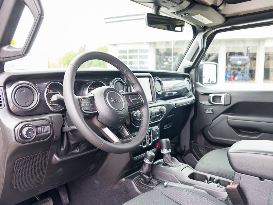 JEEP Wrangler Unlimited Sport Altitude 1C4HJXDG5NW142767 105059