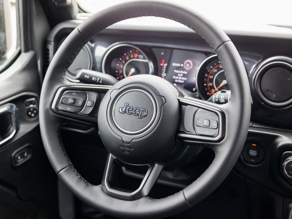 JEEP Wrangler Unlimited Sport Altitude 1C4HJXDG5NW142767 105068