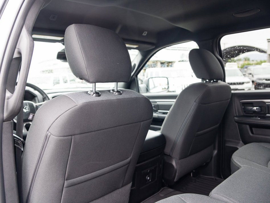 RAM 1500 Classic Warlock 1C6RR7LT4NS189539 106404