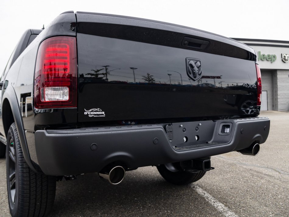 RAM 1500 Classic Warlock 1C6RR7LTXNS186810 106340