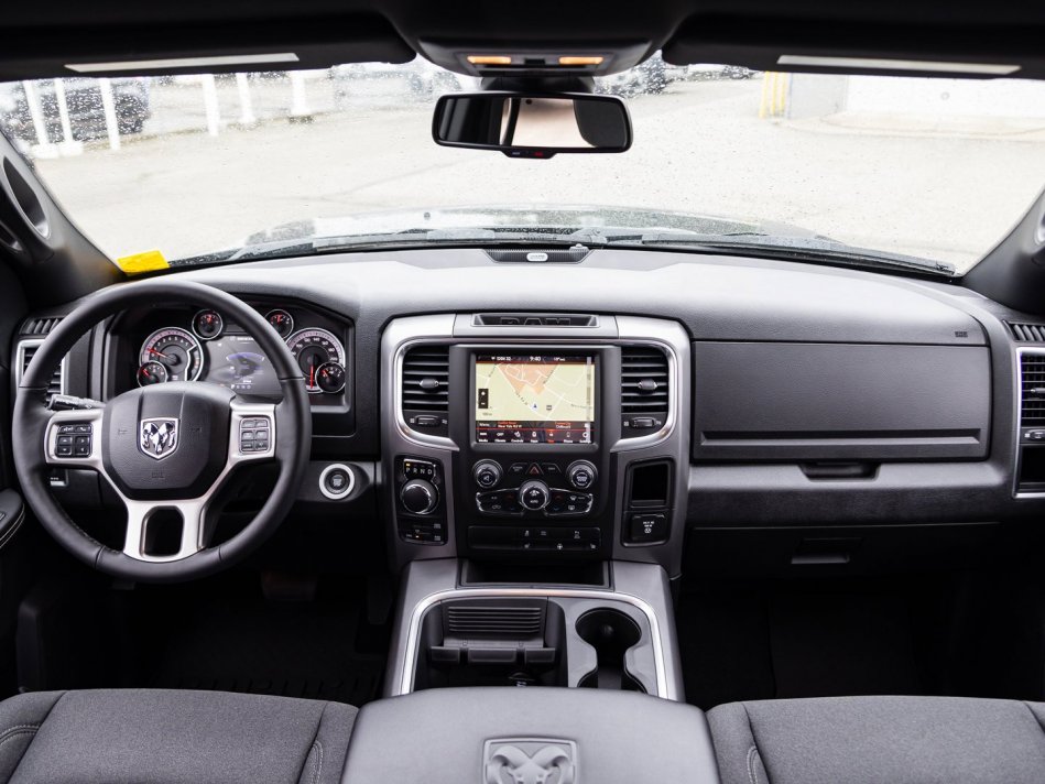 RAM 1500 Classic Warlock 1C6RR7LTXNS186810 106354