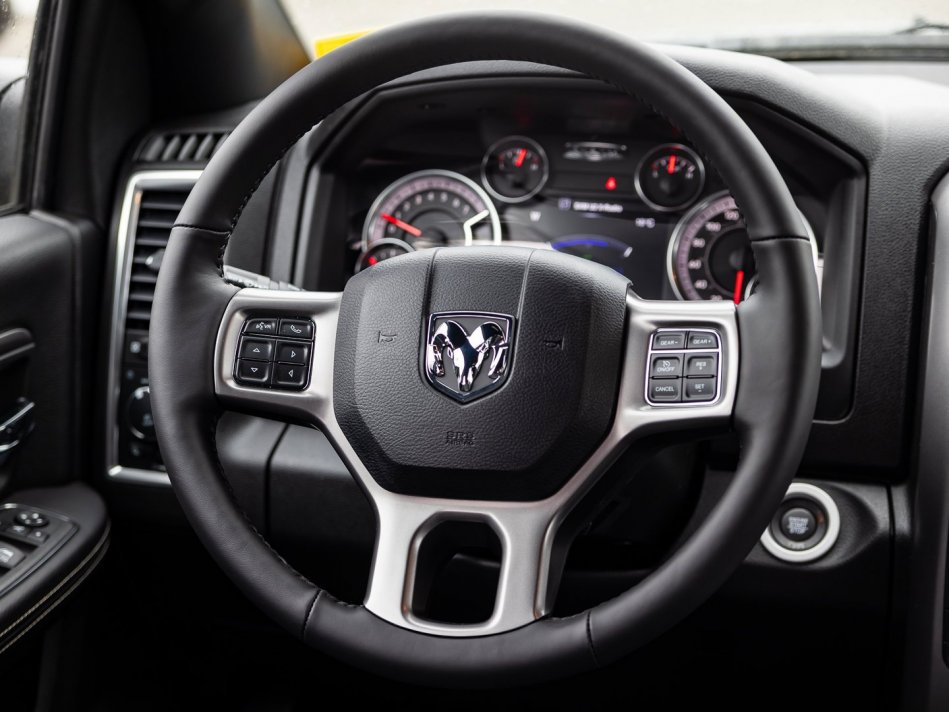 RAM 1500 Classic Warlock 1C6RR7LTXNS186810 106356