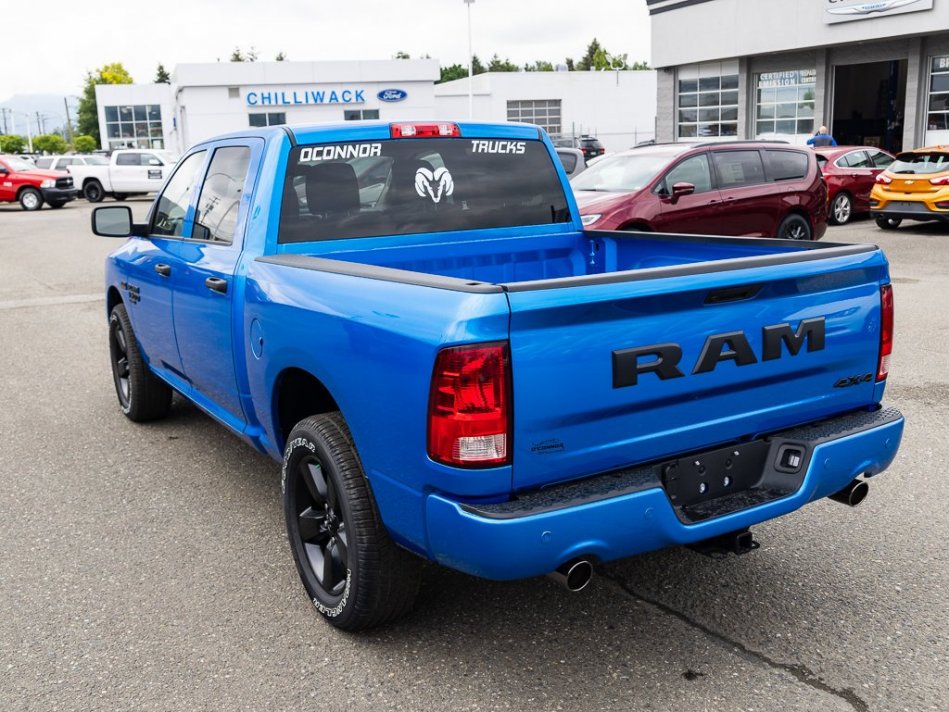 RAM 1500 Classic Night Edition 3C6RR7KT8NG258242 105679