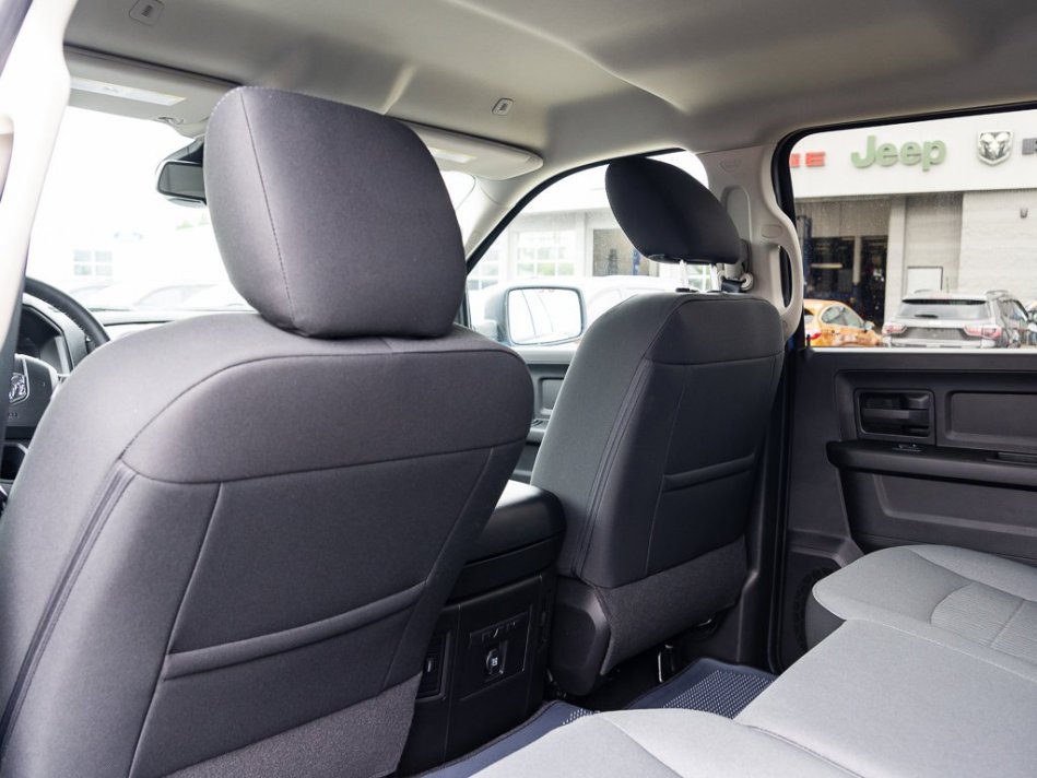 RAM 1500 Classic Night Edition 3C6RR7KT8NG258242 105690