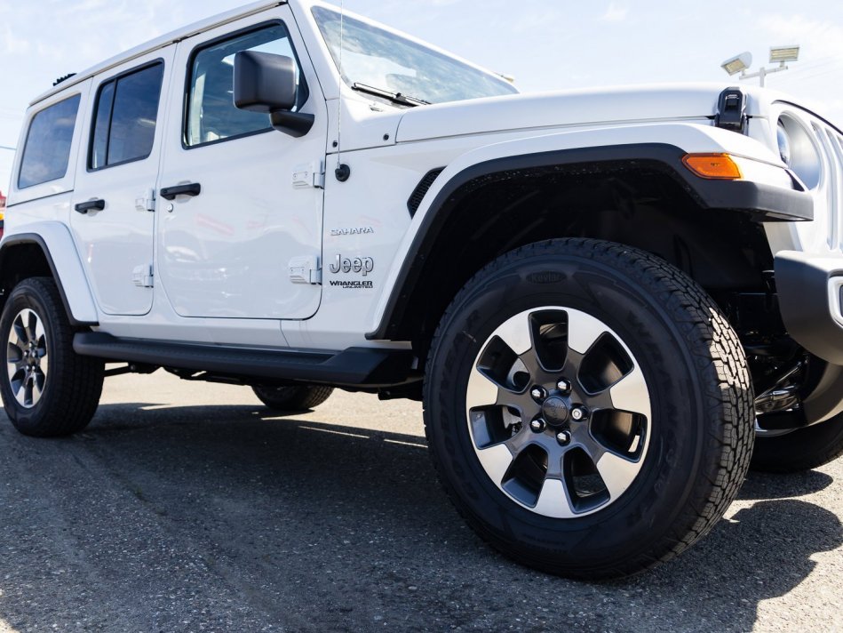 JEEP Wrangler Unlimited Sahara 1C4HJXEM7NW189710 105950