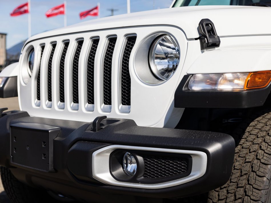 JEEP Wrangler Unlimited Sahara 1C4HJXEM7NW189710 105951