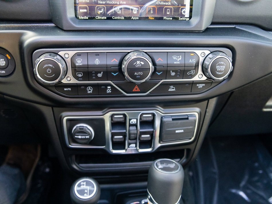 JEEP Wrangler Unlimited Sahara 1C4HJXEM7NW189710 105955