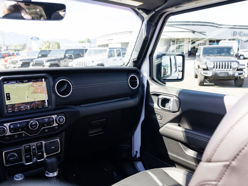 JEEP Wrangler Unlimited Sahara 1C4HJXEM7NW189710 105966