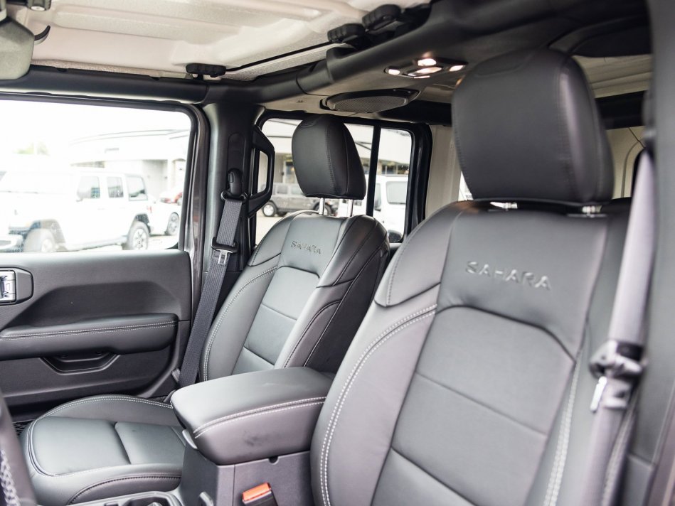 JEEP Wrangler Unlimited Sahara 1C4HJXEM9NW189711 106208