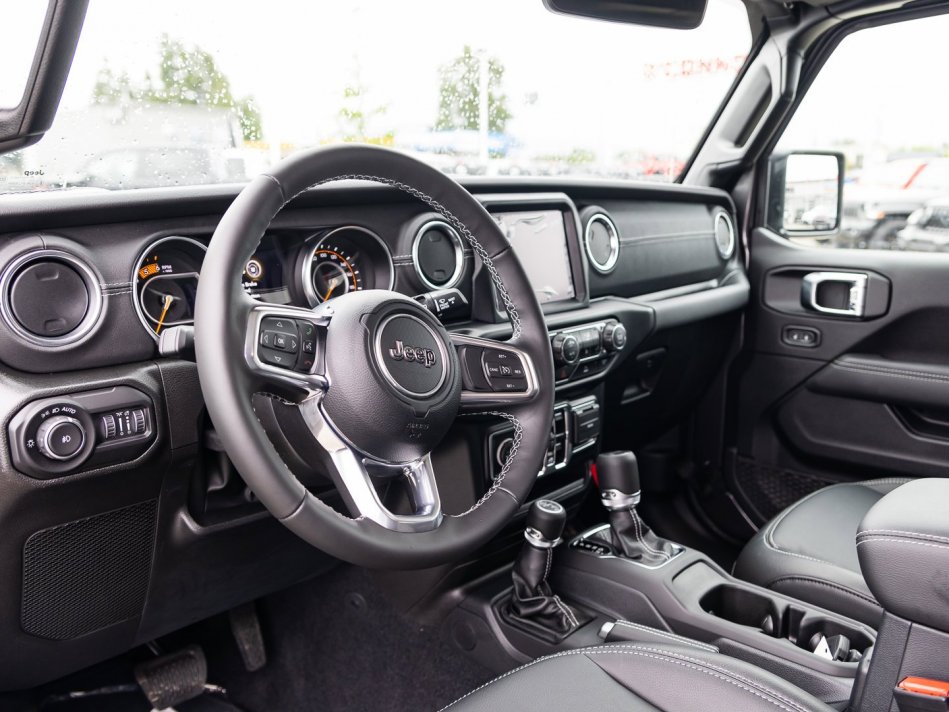 JEEP Wrangler Unlimited Sahara 1C4HJXEM9NW189711 106209