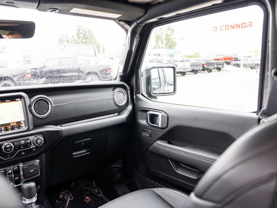 JEEP Wrangler Unlimited Sahara 1C4HJXEM9NW189711 106222