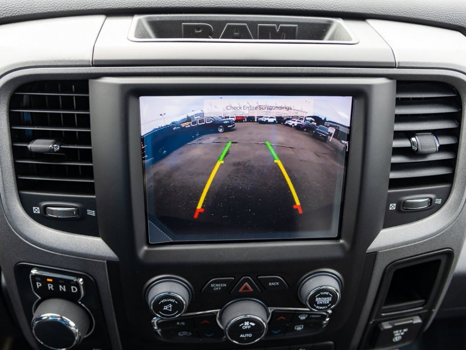 RAM 1500 Classic Night Edition 3C6RR7KT4NG284756 106552