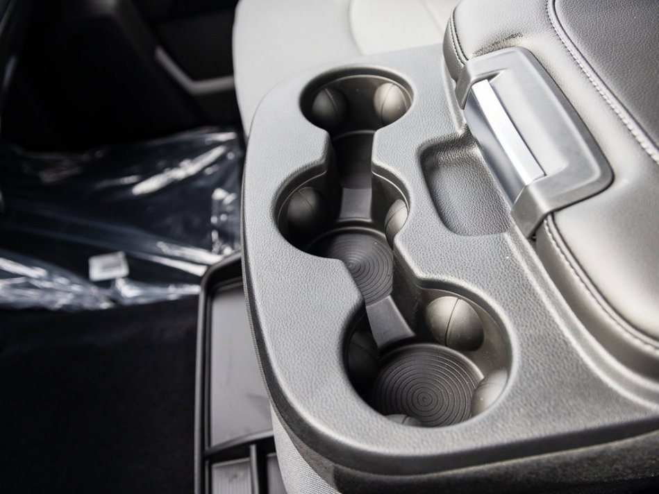 RAM 1500 Classic Night Edition 3C6RR7KT4NG284756 106557