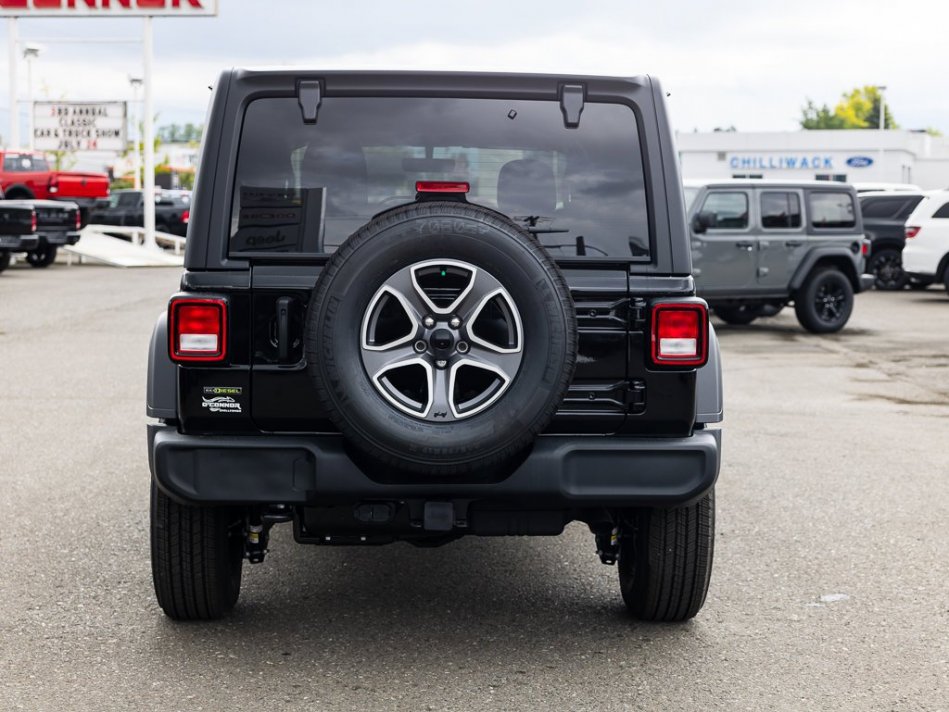 JEEP Wrangler Unlimited Sport S 1C4HJXDM3NW234806 105535