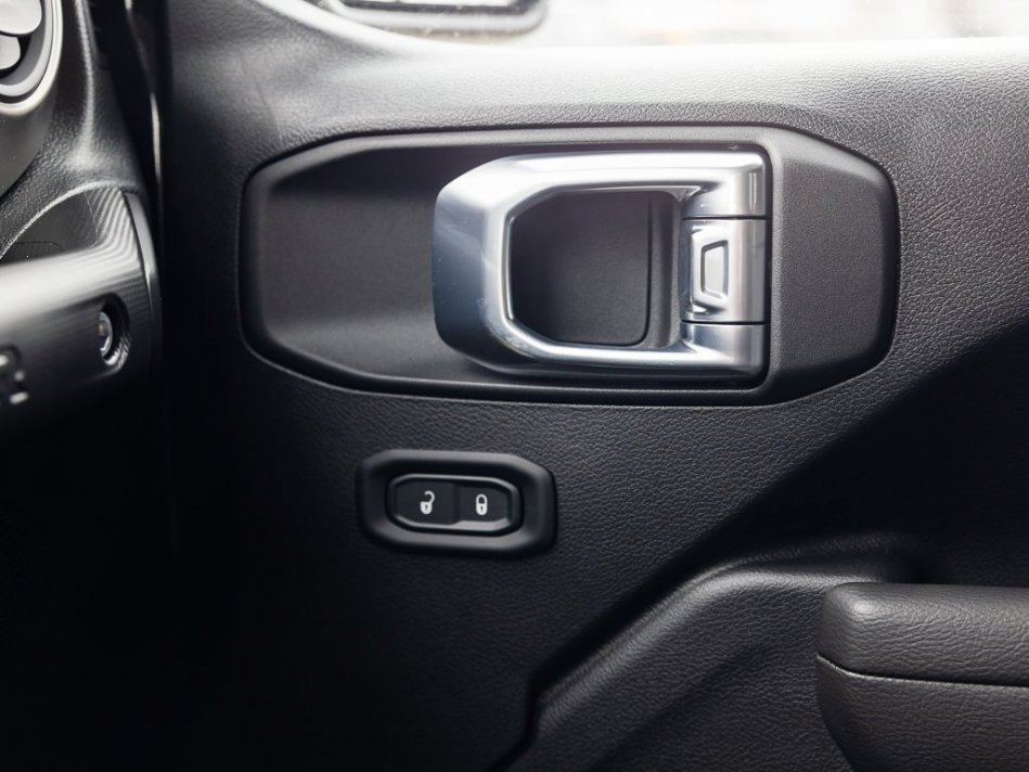 JEEP Wrangler Unlimited Sport S 1C4HJXDM3NW234806 105545