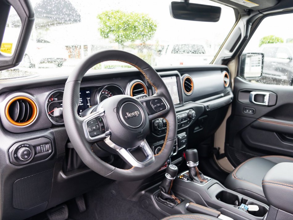 JEEP Gladiator Mojave 1C6JJTEG6NL148093 106237