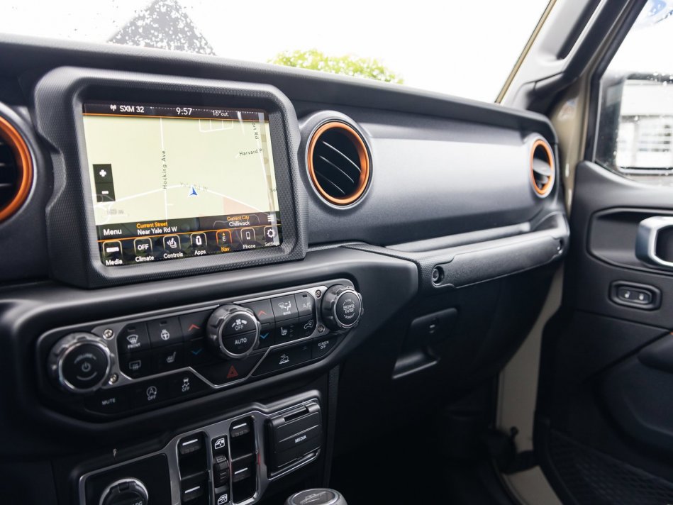 JEEP Gladiator Mojave 1C6JJTEG6NL148093 106238