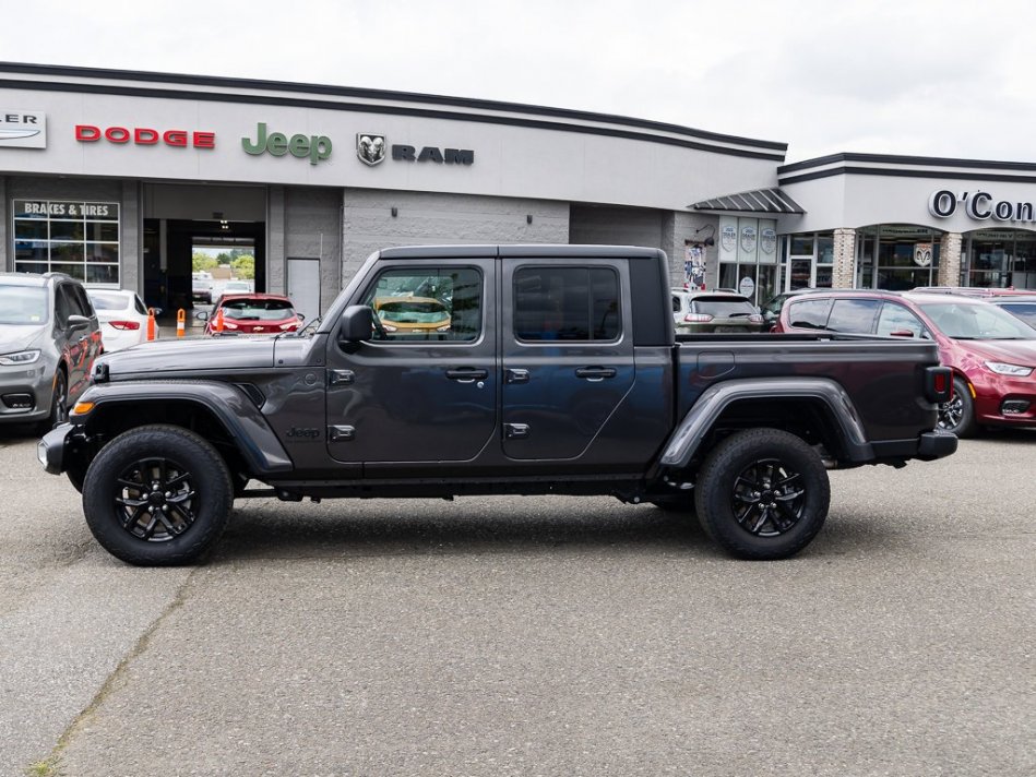 JEEP Gladiator Sport S 1C6JJTAG9NL136283 105651