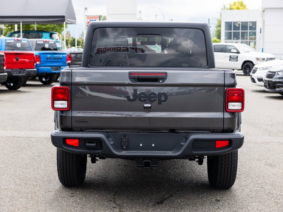 JEEP Gladiator Sport S 1C6JJTAG9NL136283 105653