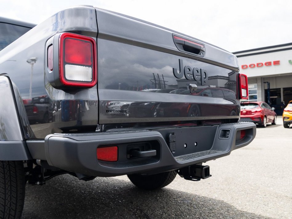 JEEP Gladiator Sport S 1C6JJTAG9NL136283 105654