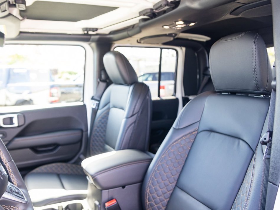 JEEP Gladiator High Altitude 1C6HJTFG4NL153922 106872