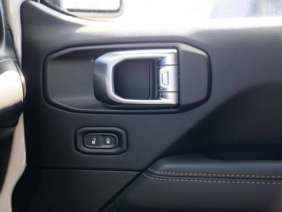 JEEP Gladiator High Altitude 1C6HJTFG4NL153922 106880