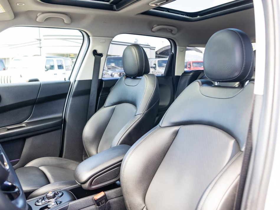 MINI Countryman Cooper WMZYW5C08L3L03332 106820