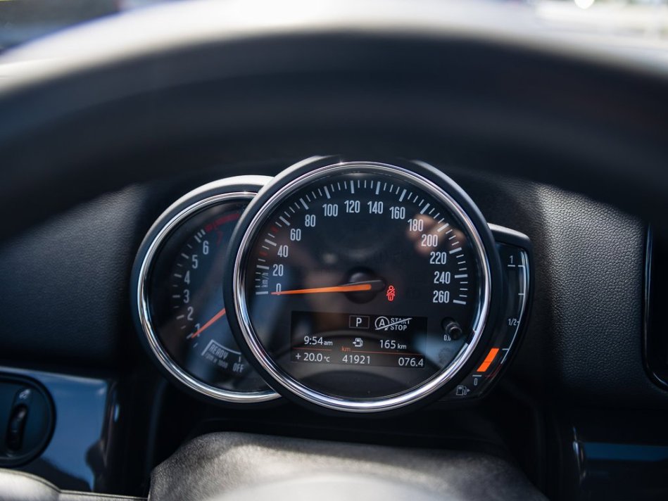 MINI Countryman Cooper WMZYW5C08L3L03332 106826