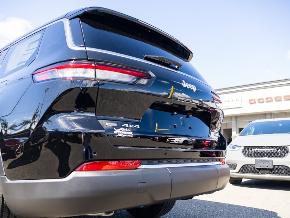 JEEP Grand Cherokee L Limited 1C4RJKBG2N8529792 106946