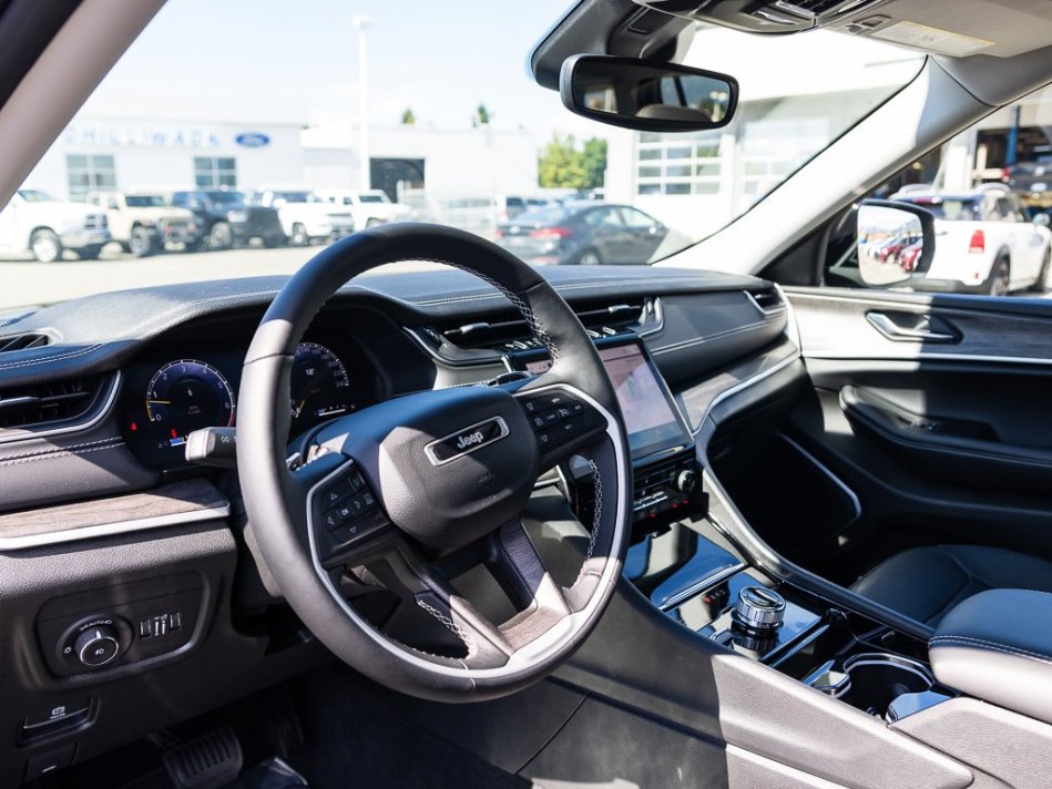 JEEP Grand Cherokee L Limited 1C4RJKBG2N8529792 106951