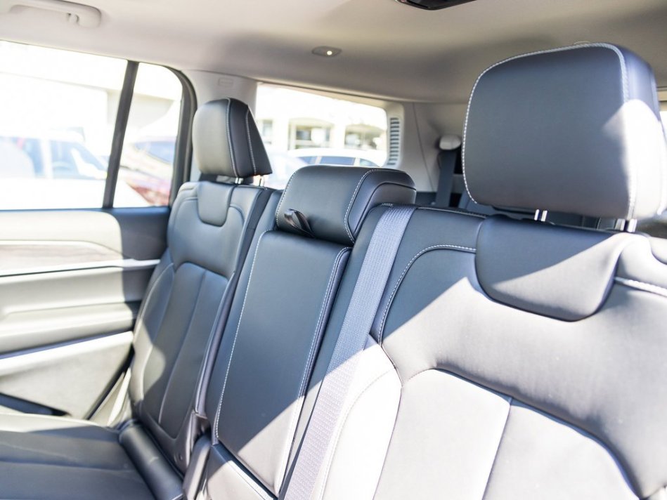 JEEP Grand Cherokee L Limited 1C4RJKBG2N8529792 106960