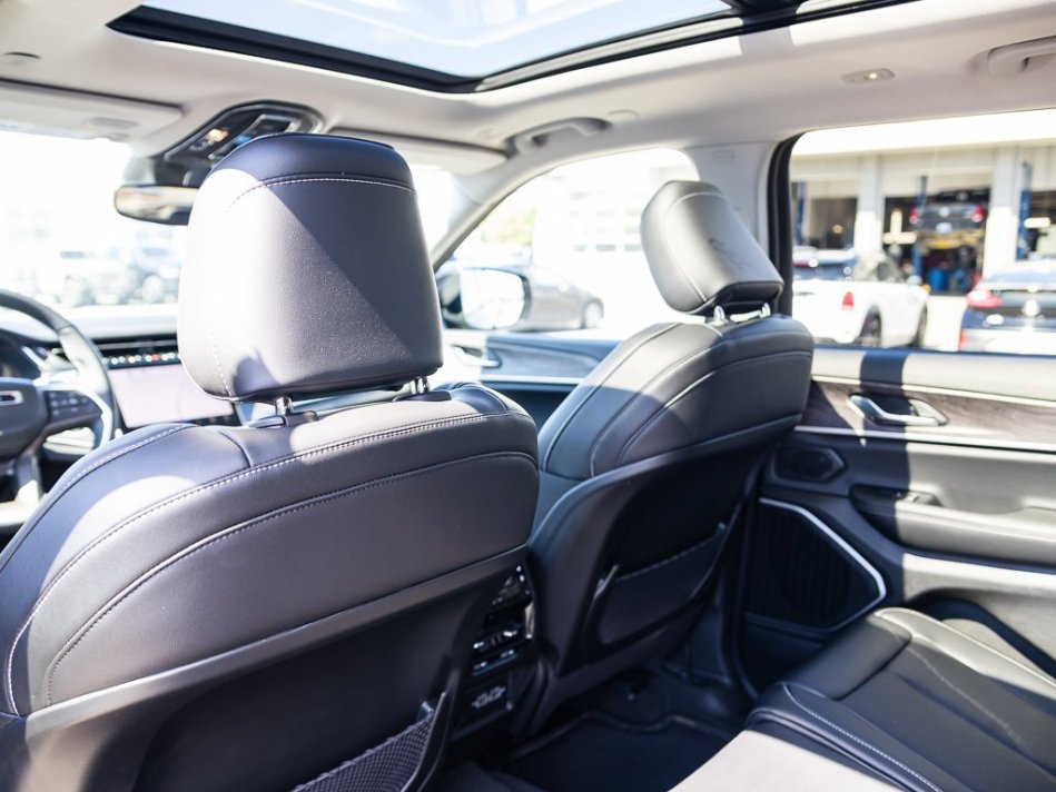 JEEP Grand Cherokee L Limited 1C4RJKBG2N8529792 106961