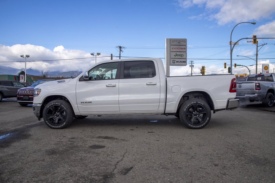 RAM 1500 Laramie 1C6SRFJT3NN124257 102716