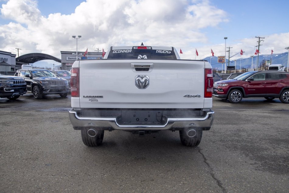 RAM 1500 Laramie 1C6SRFJT3NN124257 102718