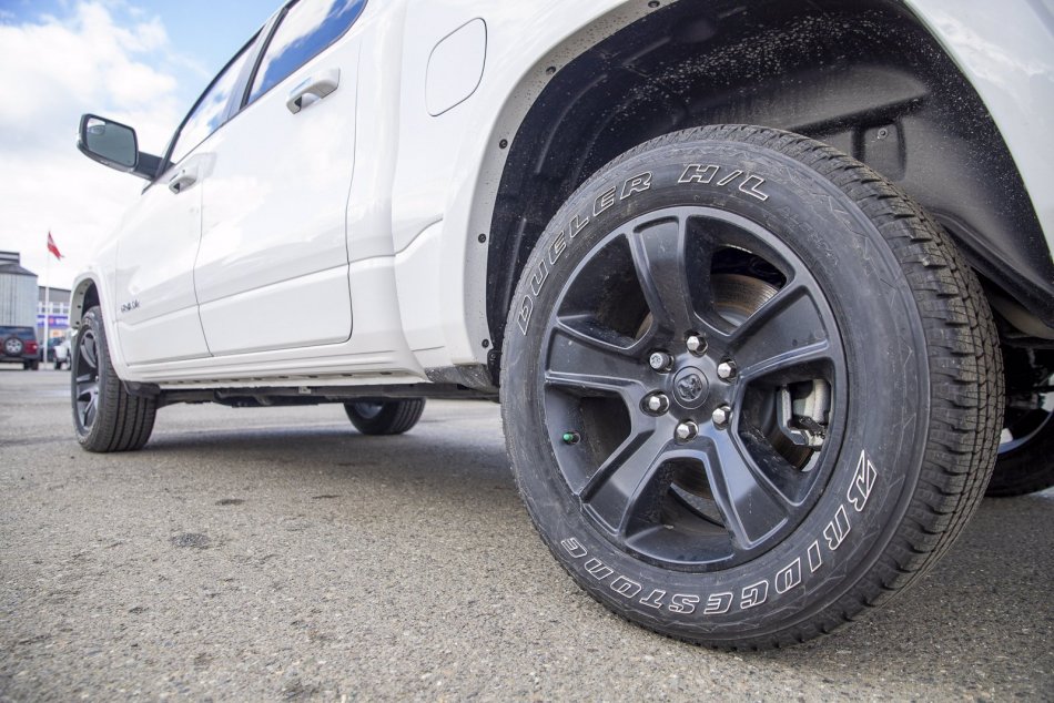 RAM 1500 Laramie 1C6SRFJT3NN124257 102719