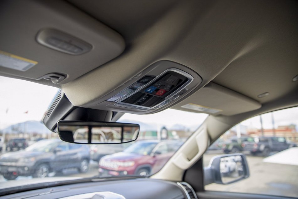 RAM 1500 Laramie 1C6SRFJT3NN124257 102735