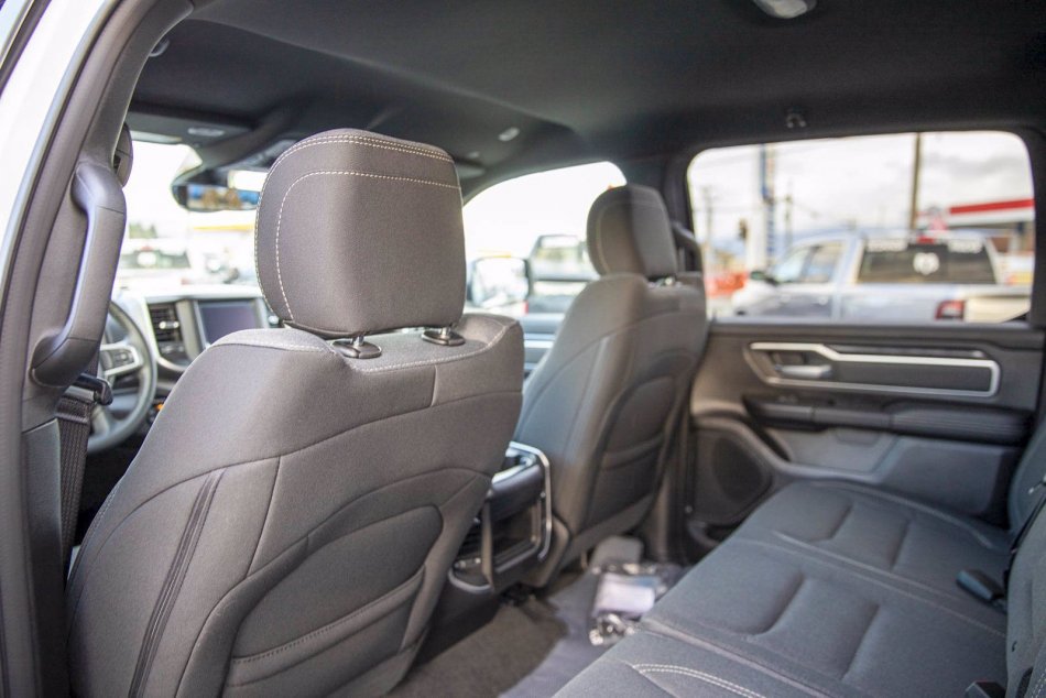 RAM 1500 Big Horn 1C6SRFFT2NN116630 95181