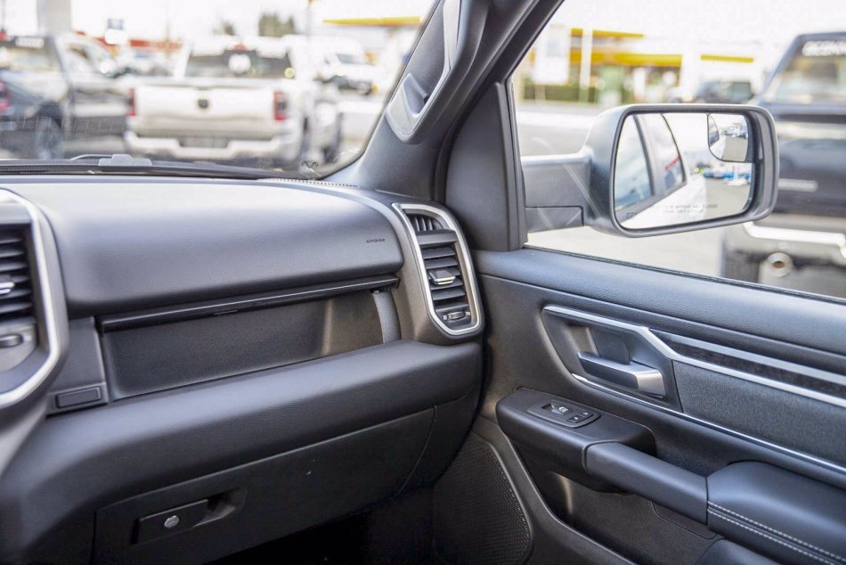 RAM 1500 Big Horn 1C6SRFFT2NN116630 95185