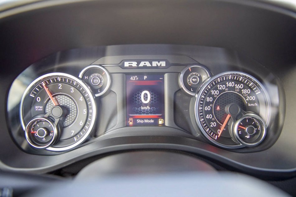 RAM 1500 Big Horn 1C6SRFFT2NN116630 95188