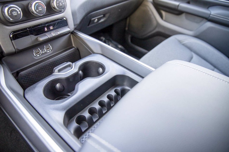 RAM 1500 Big Horn 1C6SRFFT2NN116630 95190