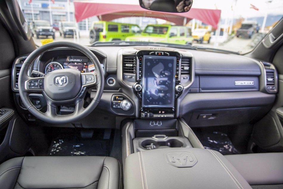 RAM 1500 Sport 1C6SRFVT7NN108377 93019