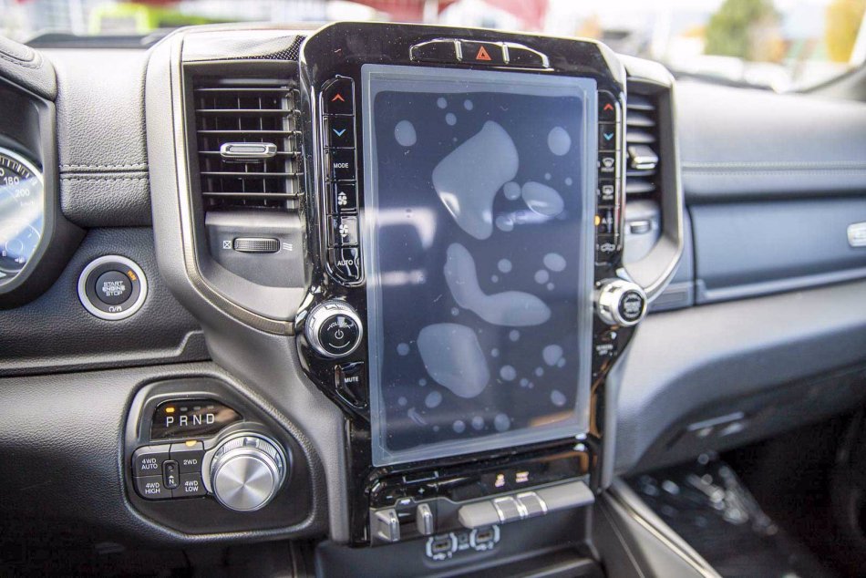 RAM 1500 Sport 1C6SRFVT7NN108377 93025