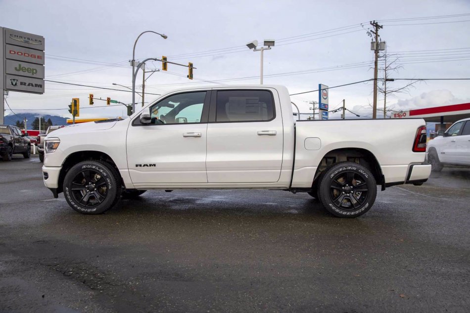 RAM 1500 Sport 1C6SRFVT6NN166299 94144