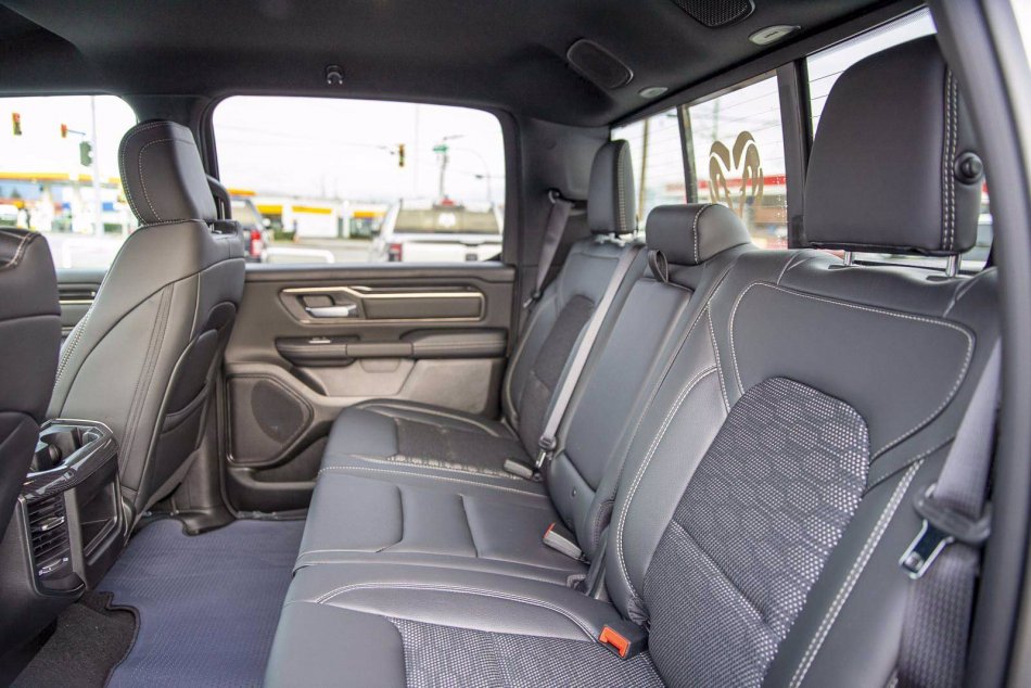 RAM 1500 Sport 1C6SRFVT6NN166299 94152