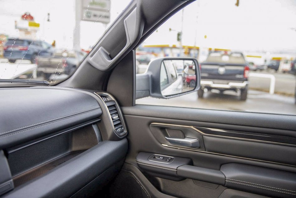 RAM 1500 Sport 1C6SRFVT6NN166299 94161