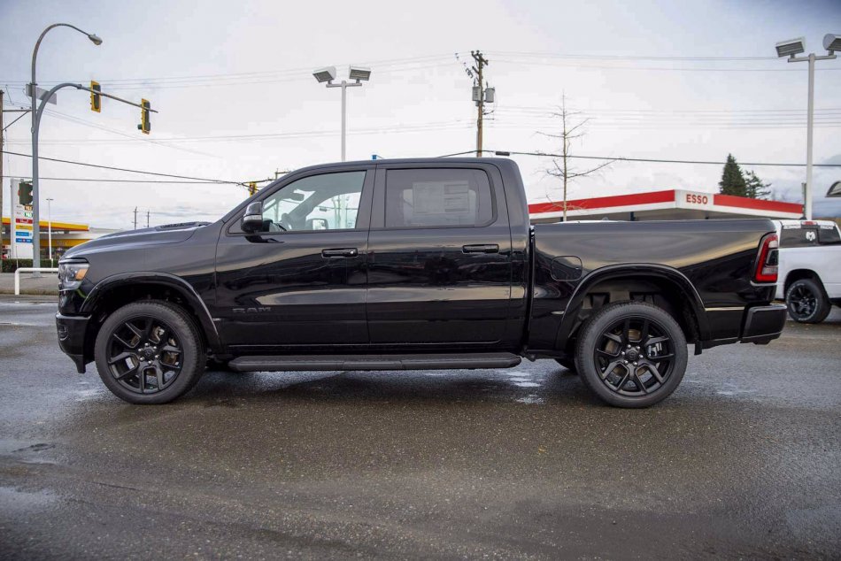 RAM 1500 Laramie 1C6SRFJT7NN141448 94079