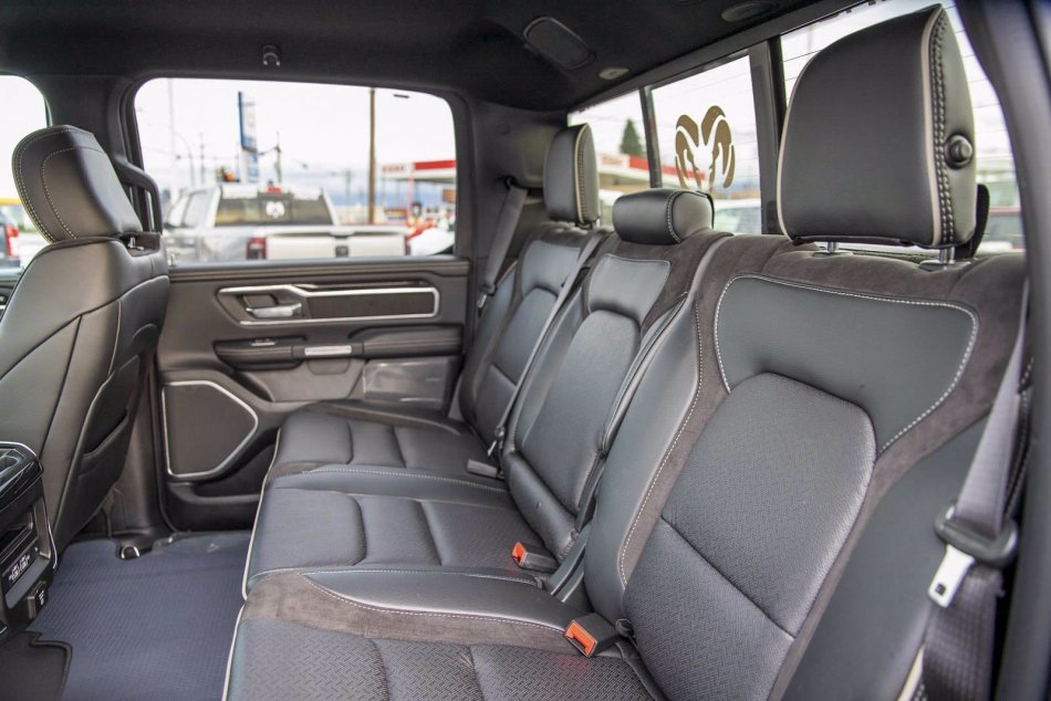 RAM 1500 Laramie 1C6SRFJT7NN141448 94087